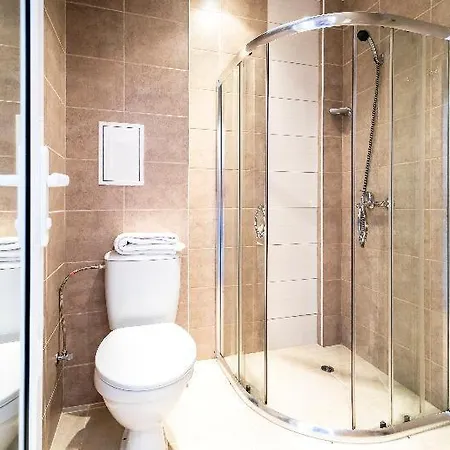 Admiral Plaza Aparthotel