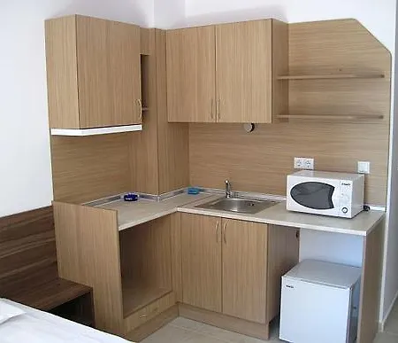 Admiral Plaza Ξενοδοχείο με διαμερίσματα 4*