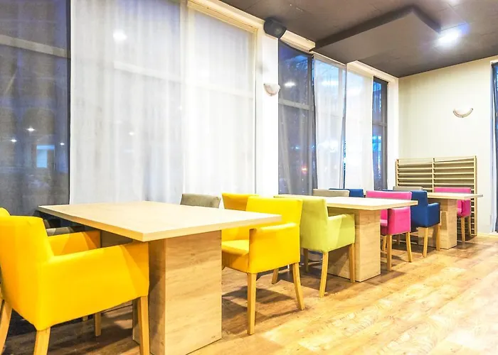 Admiral Plaza Apartmanhotel