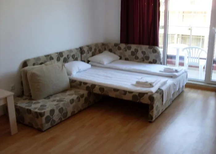 Aparthotel Admiral Plaza Sluneční pobřeží